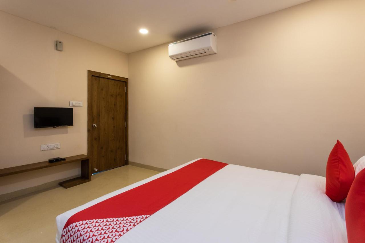 Oyo 75956 Hotel Grand Rourkela Exterior foto