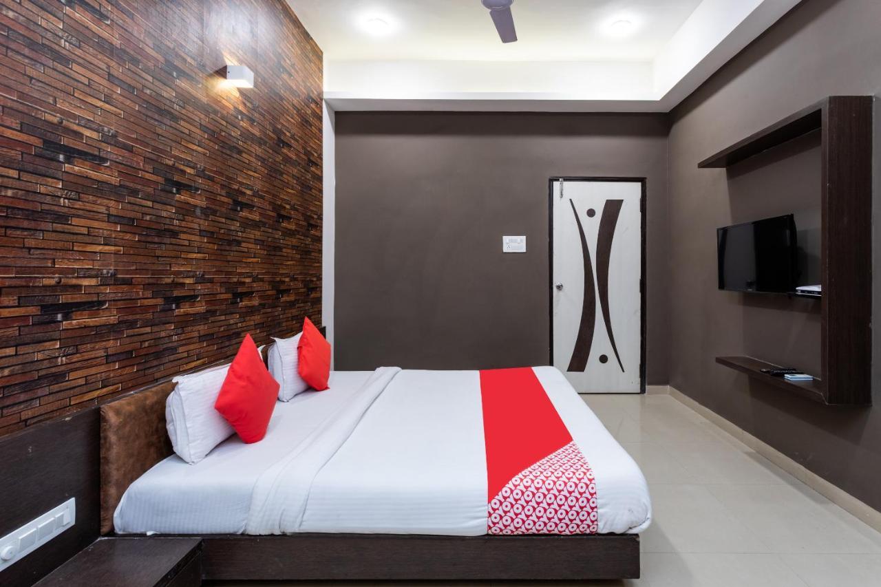 Oyo 75956 Hotel Grand Rourkela Exterior foto